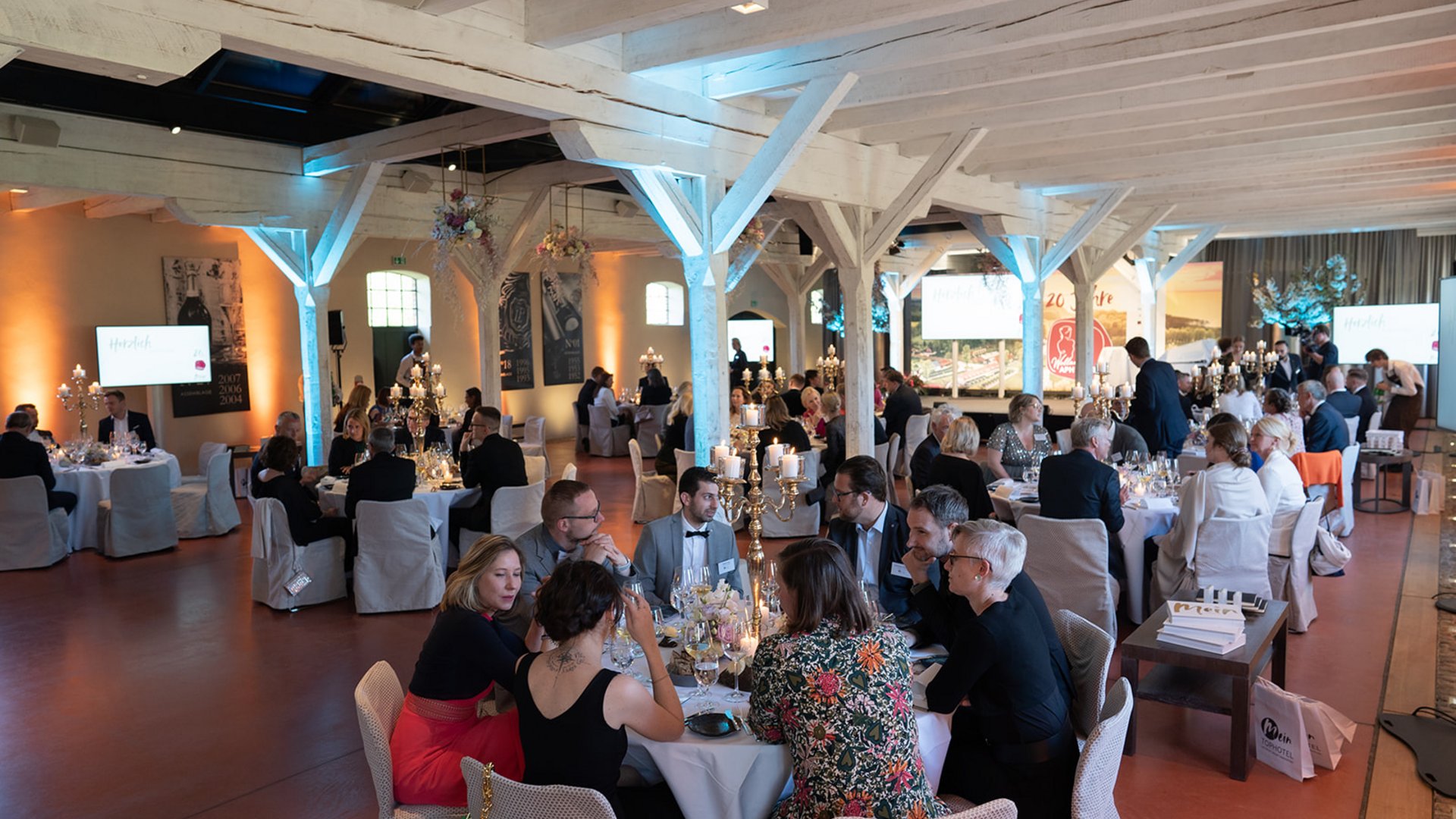 Glitz and glamour: the Wellness Aphrodite awards 2023 Glitz and glamour: the Wellness Aphrodite awards 2023