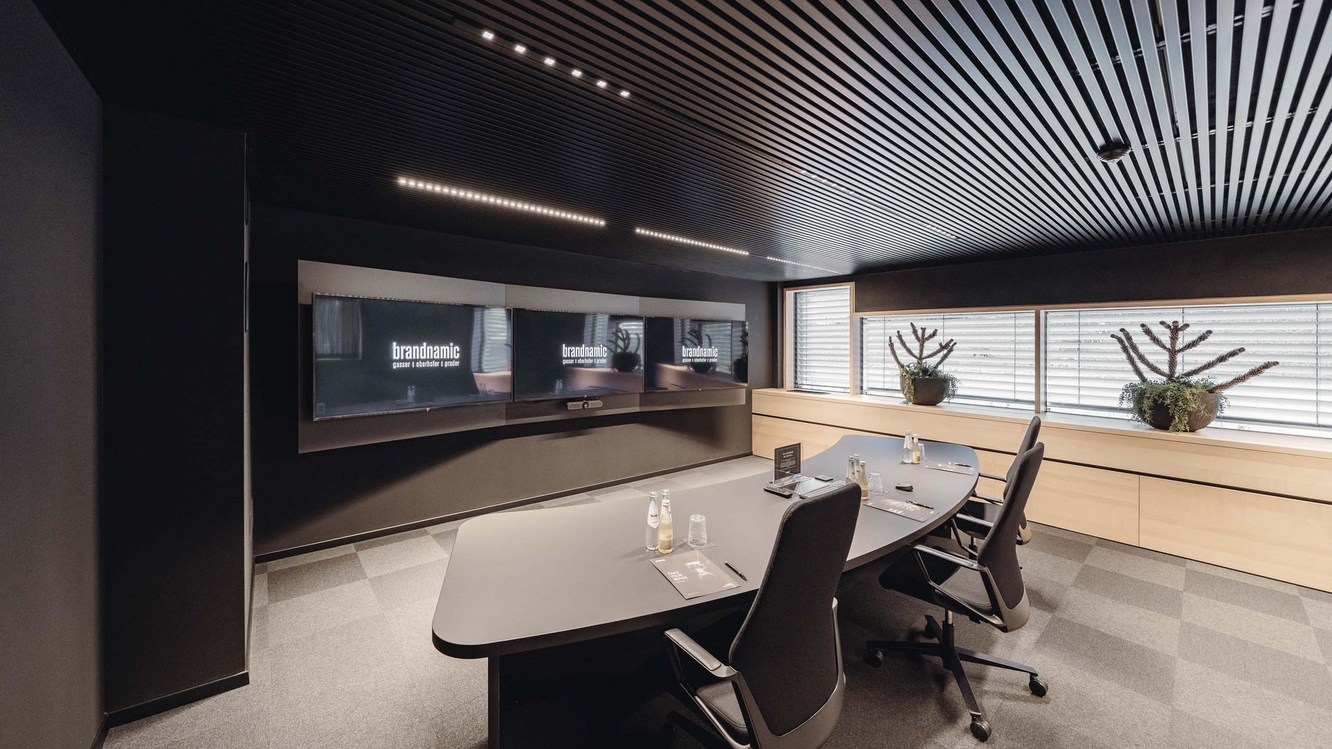 Die Geschichte des Brandnamic Campus Die Geschichte des Brandnamic Campus