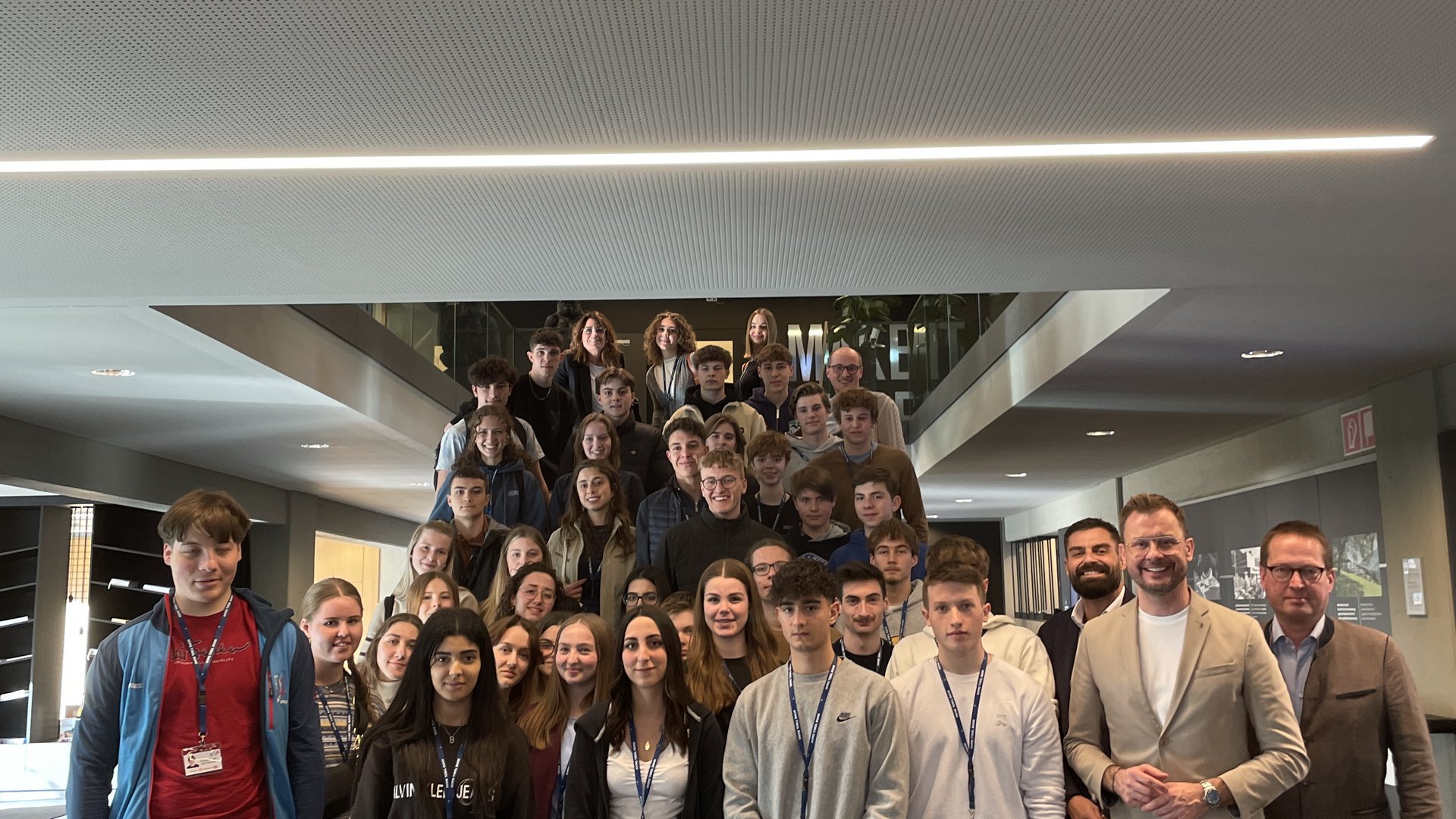 Zukunftsthemen für Führungskräfte der Zukunft Zukunftsthemen für Führungskräfte der Zukunft