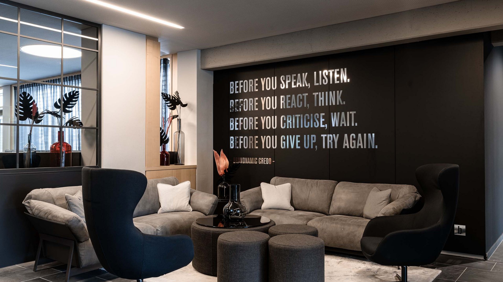 Was haben Hotel, Marketing und Agentur gemeinsam? Brandnamic Was haben Hotel, Marketing und Agentur gemeinsam? Brandnamic